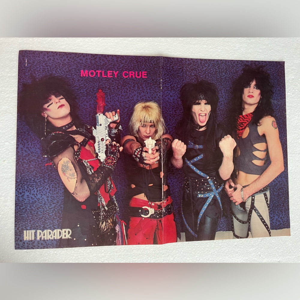 Motley Crue Hit Parader centerfold pinup